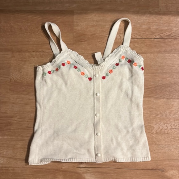 LC Lauren Conrad Tops - Embroidered knit top XS